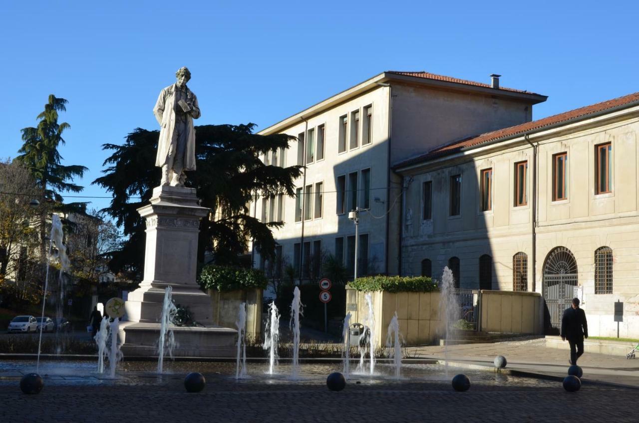 Residenza Ofelia Apartment Vicenza Luaran gambar